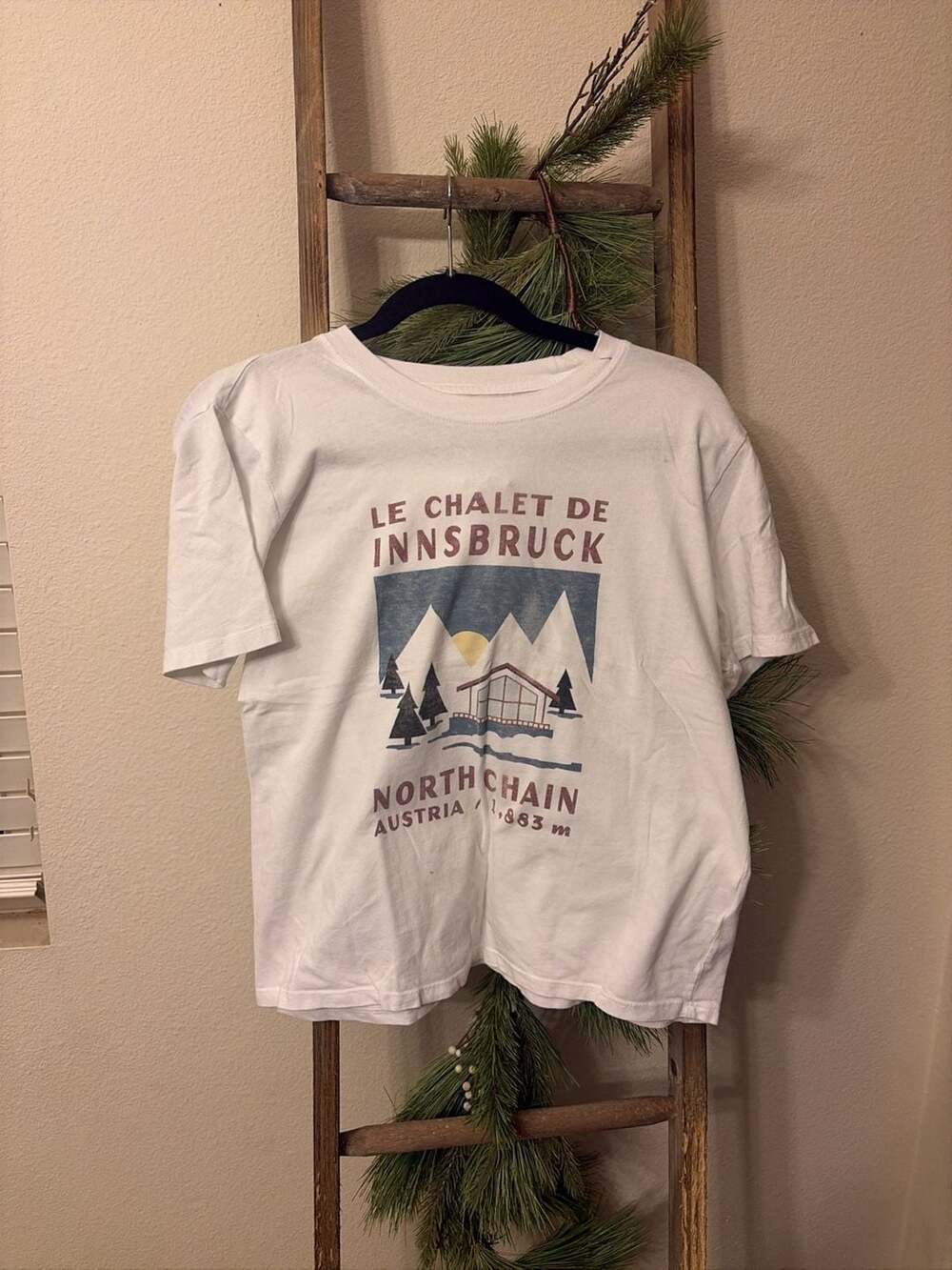 Abercrombie & Fitch Le Chalet de Innsbruck North Chain Austria Graphic T-Shirt S